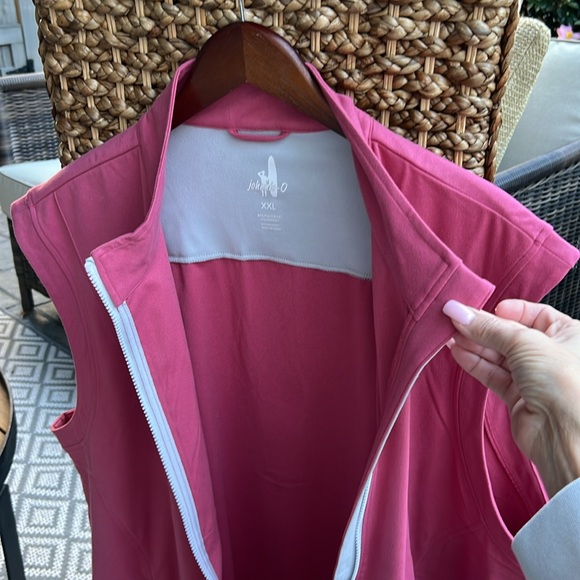 New with Tags: The Johnnie-O Men's Vest JMVT1400 (Knockdown) in Nantucket - Picture 2 of 10